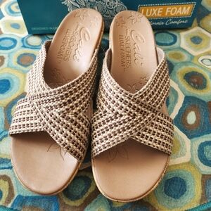 NWT Skechers Cali Wedge Sandal